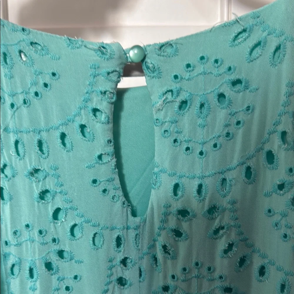 Elegant Turquoise Sleeveless Dress - Picture 4 of 6